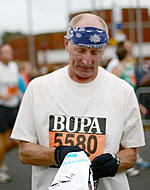 John Simmonds running in the Portsmouth fun run