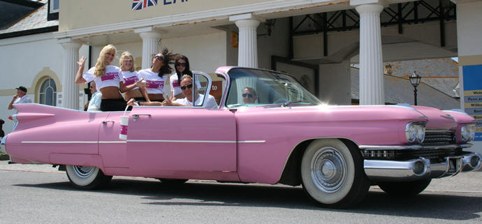 Clic topless tour rally